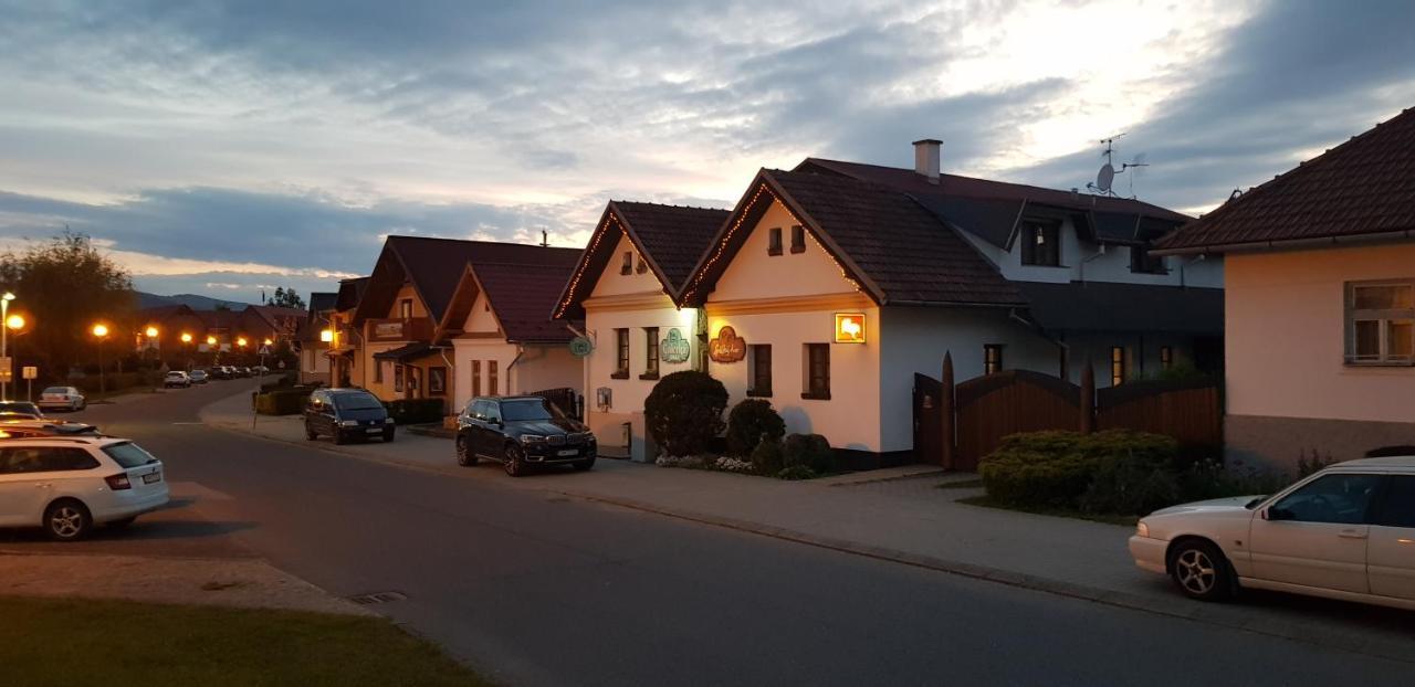 Penzion Spissky Dvor Smižany Exteriör bild