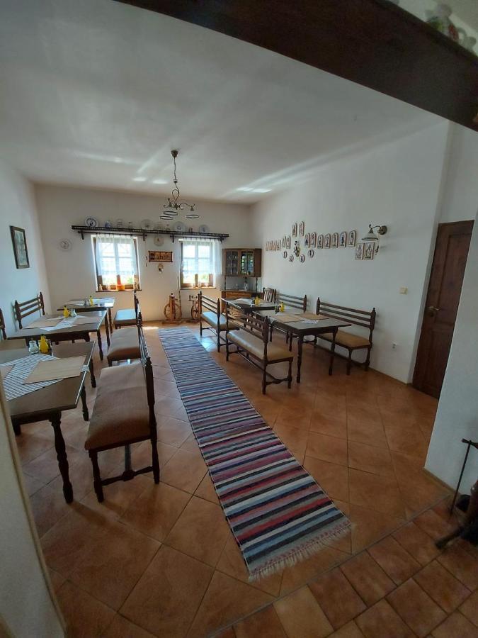 Penzion Spissky Dvor Smižany Exteriör bild